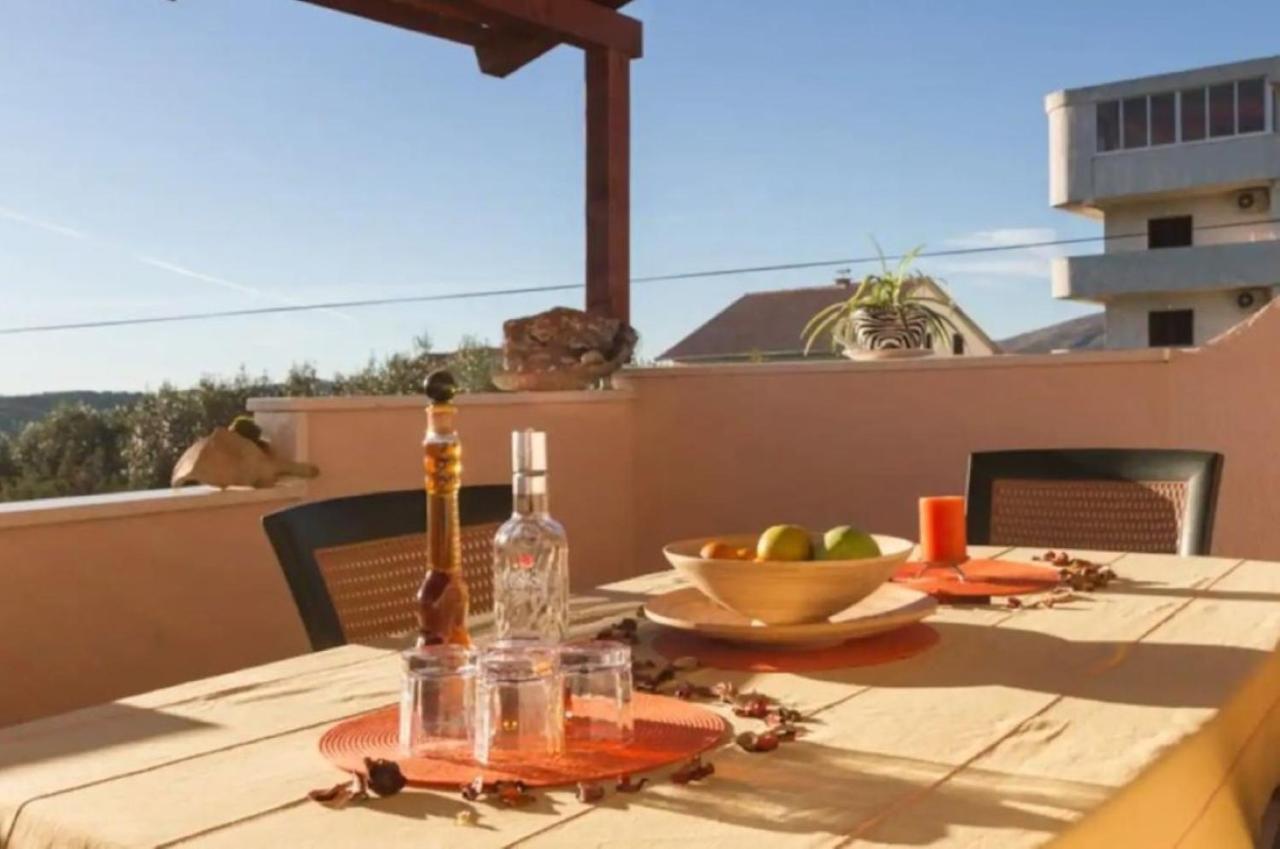 Apartments Villa Golden View Trogir Bagian luar foto