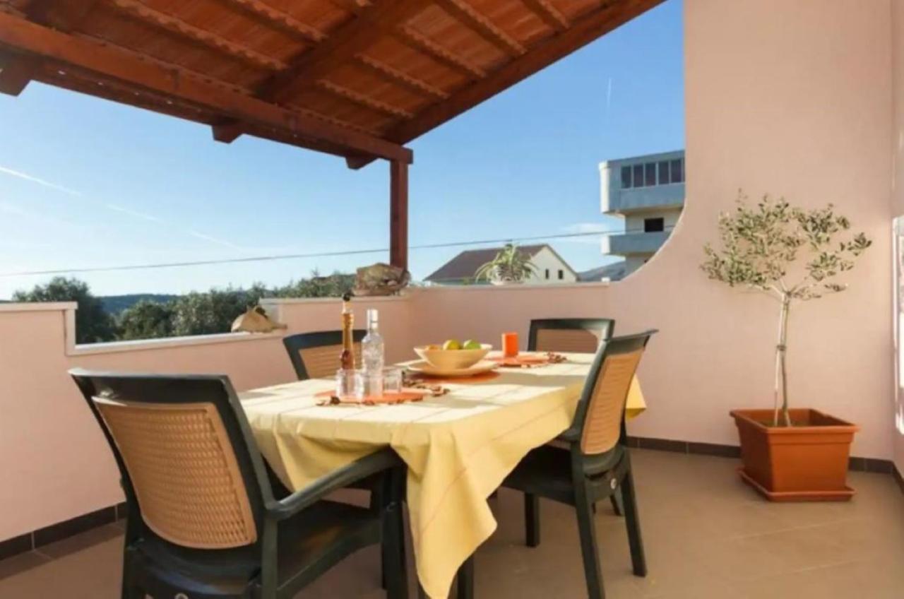 Apartments Villa Golden View Trogir Bagian luar foto