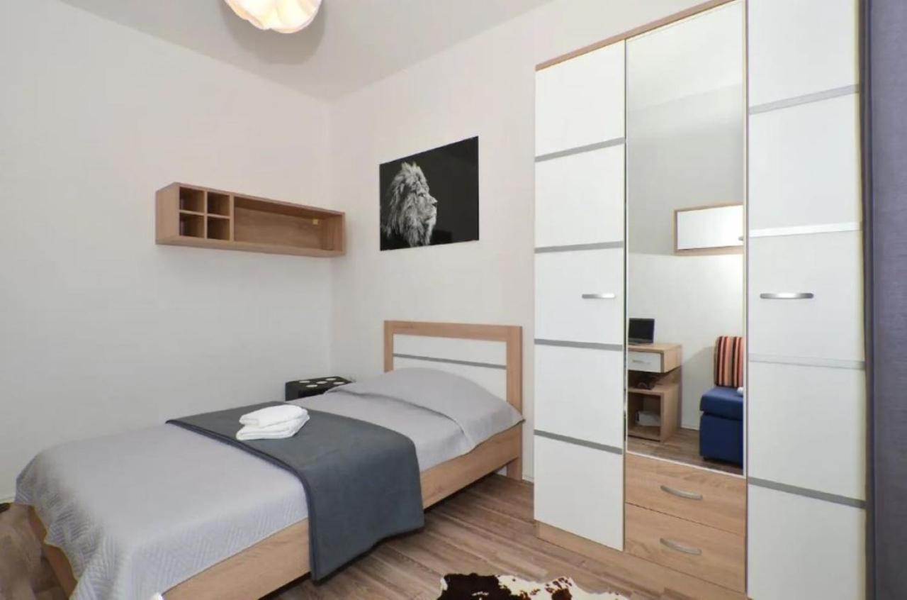 Apartments Villa Golden View Trogir Bagian luar foto
